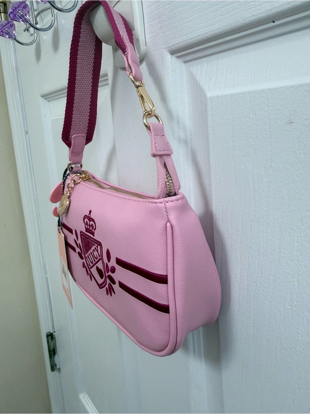 NWT Juicy Couture Juicy Prep School Convertible Wristlet in Flamingo 𦩠Pink - Picture 3 of 6